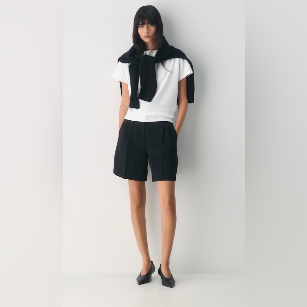 Aritzia Wilfred The Effortless Short™ Long - Crepette- Black- NWT- 14
